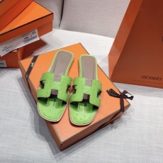 Hermes Slippers